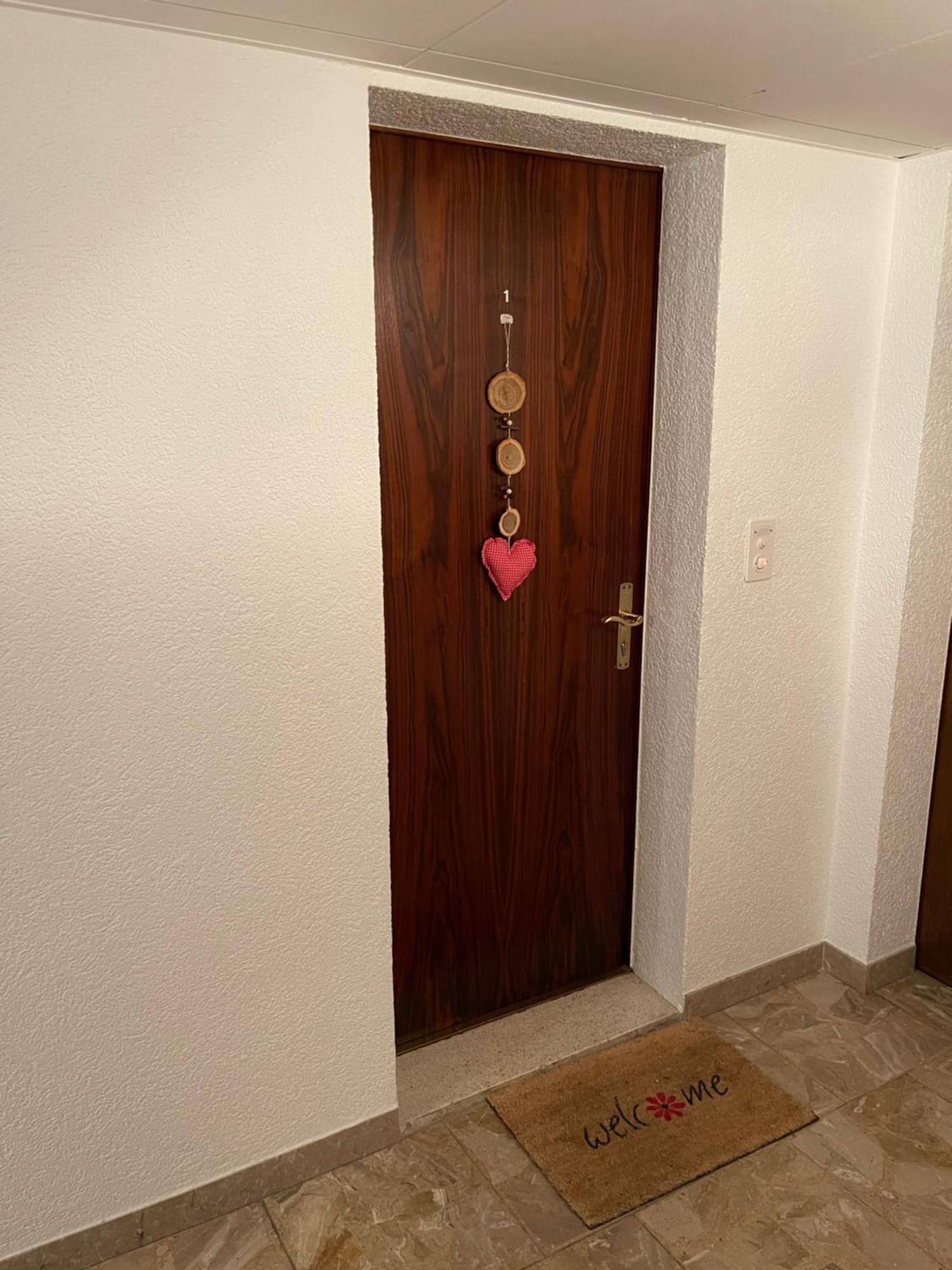 2,5 Pieces A Haute-nendaz, Grande Terrasse, Piscine, Sauna, Tennis *