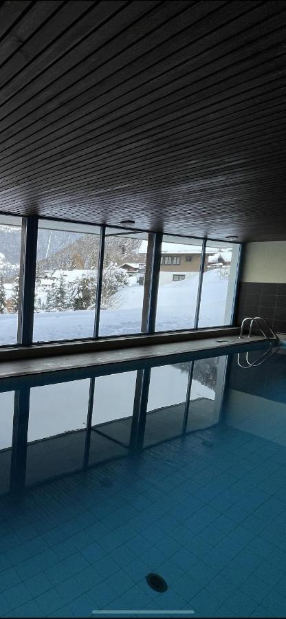 2,5 Pieces A Haute-nendaz, Grande Terrasse, Piscine, Sauna, Tennis
