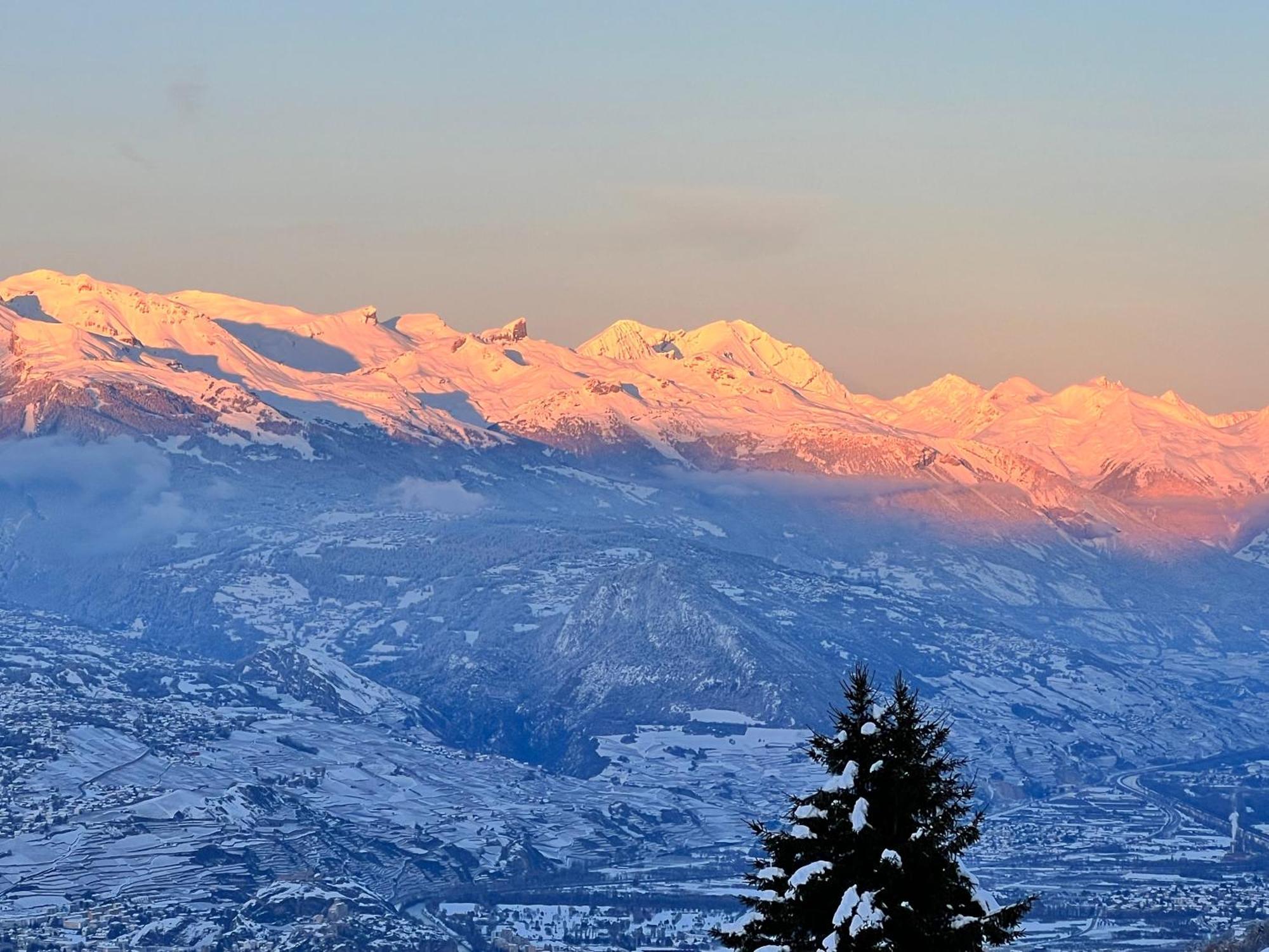 Appartement 2,5 Pieces A Haute-nendaz, Grande Terrasse, Piscine, Sauna, Tennis
