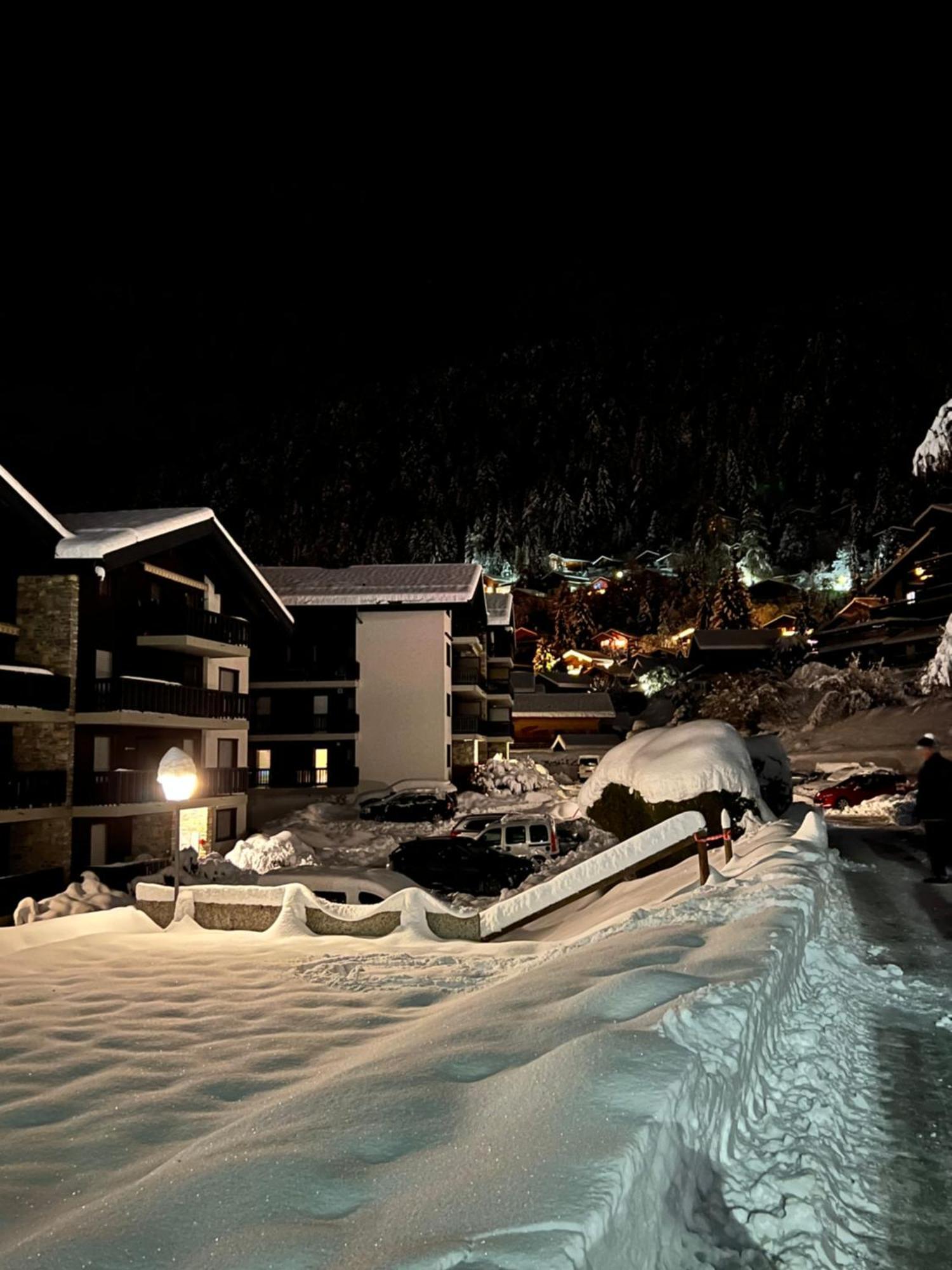 Appartement 2,5 Pieces A Haute-nendaz, Grande Terrasse, Piscine, Sauna, Tennis