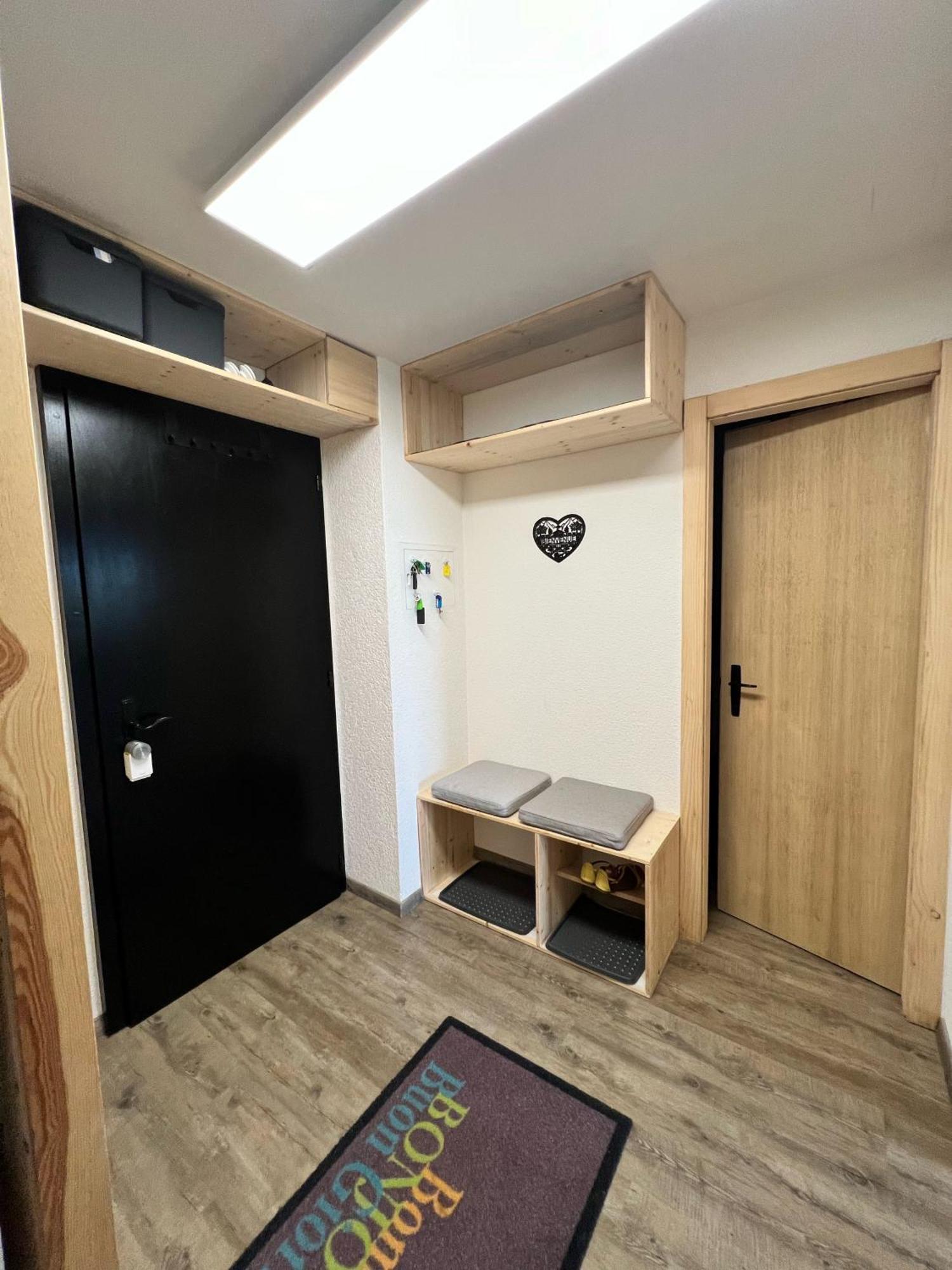 2,5 Pieces A Haute-nendaz, Grande Terrasse, Piscine, Sauna, Tennis * Nendaz