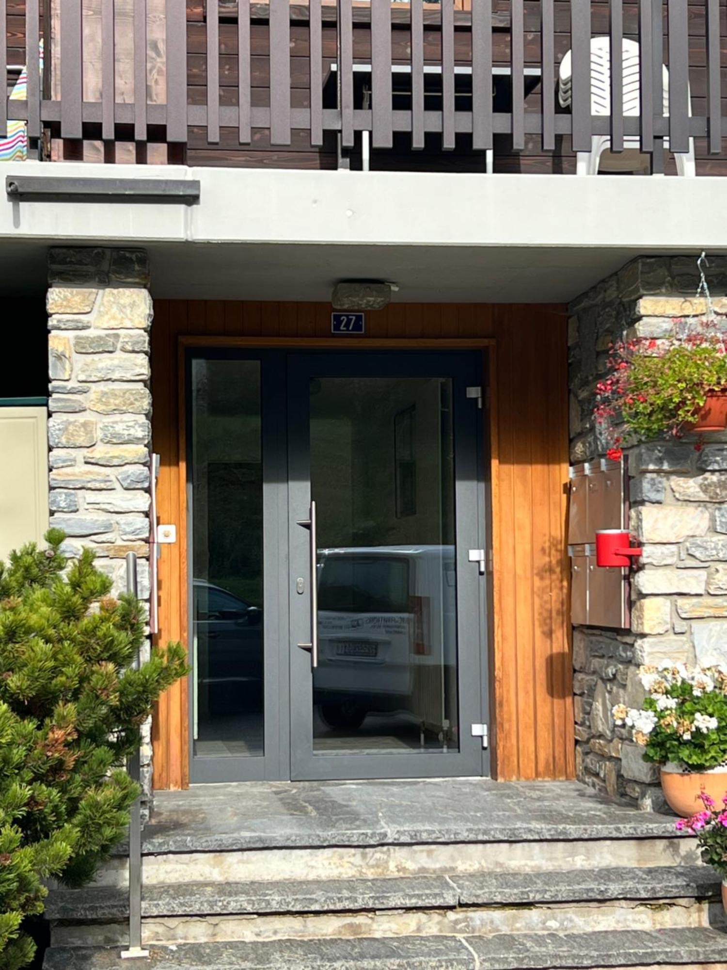 2,5 Pieces A Haute-nendaz, Grande Terrasse, Piscine, Sauna, Tennis
